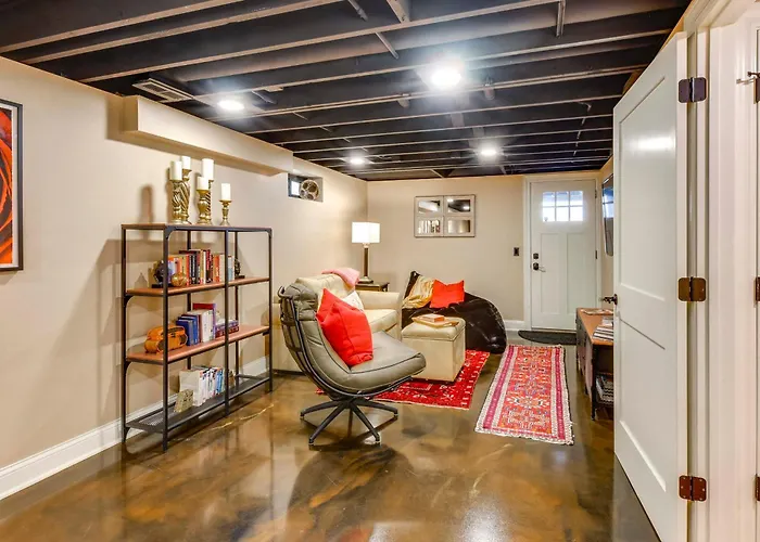 Apartment Close To Wrigley Field, The & Downtown Chicago